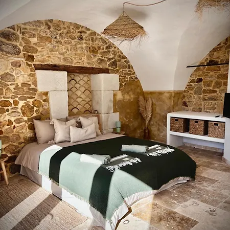 ベッド・アンド・ブレックファスト Suite Le Clos Boheme - Uzes - Chambre Manon, Marius Et Marcel 3*